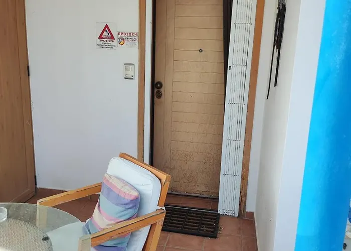 Kyllini Am Relaxen Mit Hund Myrsini (Kastro-Kyllini)