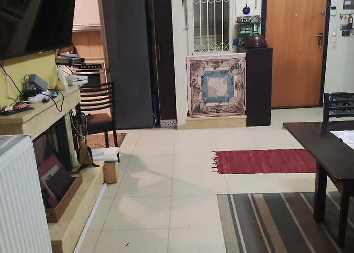 Kyllini Am Relaxen Mit Hund Myrsini (Kastro-Kyllini)