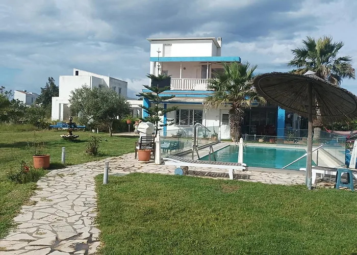 Kyllini Am Relaxen Mit Hund *